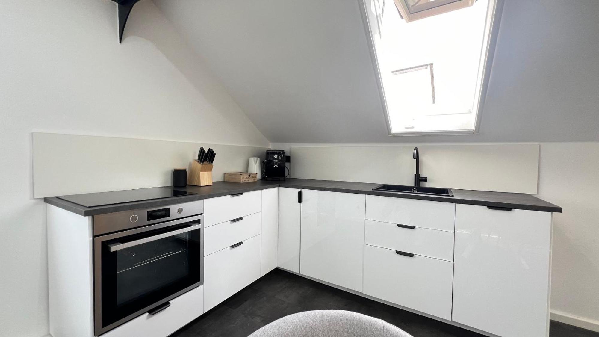 Ludwigshome - Zentrale Lage, Luxusbad, Workspace, Klima Ludwigsburg Luaran gambar