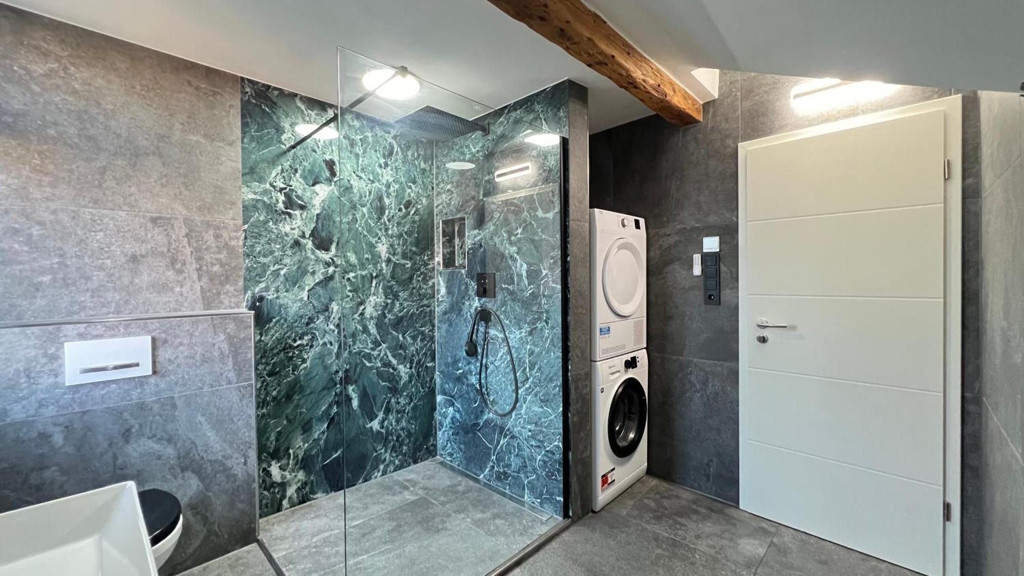 Ludwigshome - Zentrale Lage, Luxusbad, Workspace, Klima Ludwigsburg Luaran gambar